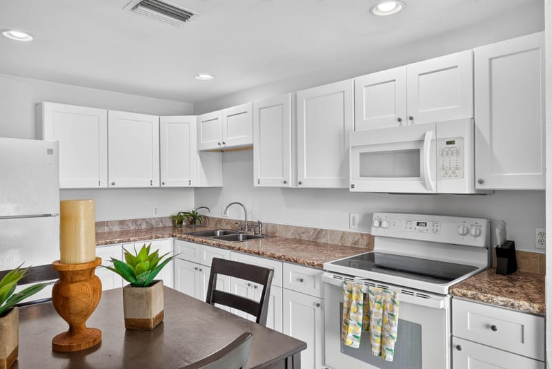 roommates in Undisclosed, Lehigh Acres, FL 33973 Lovely Lehigh Acres Co-Living | Newly Renovated | Private Bath Option (id. 41228) - cirtru.com