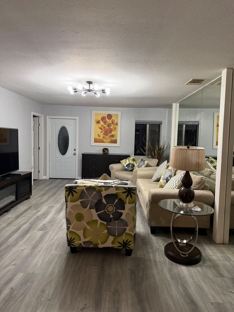 roommates in Undisclosed, Las Vegas, NV 89102 The Spacious Nest 1 (id. 23368) - cirtru.com