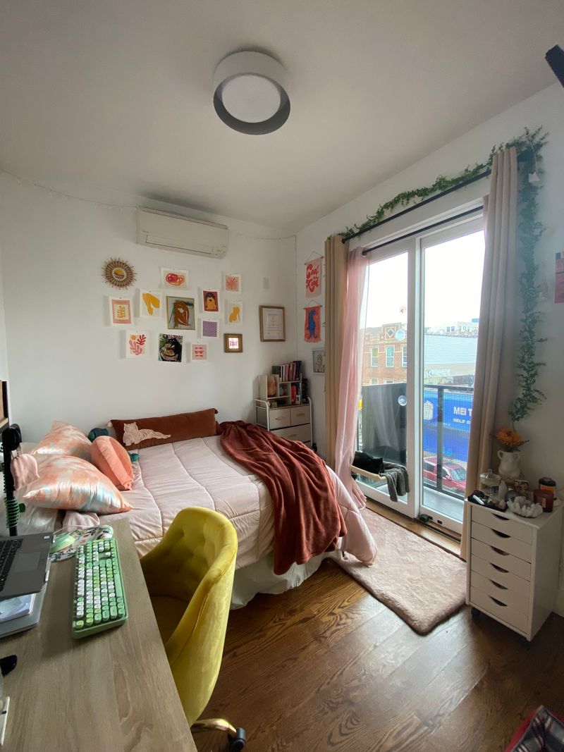 Private Room in 2Bed.1Bath