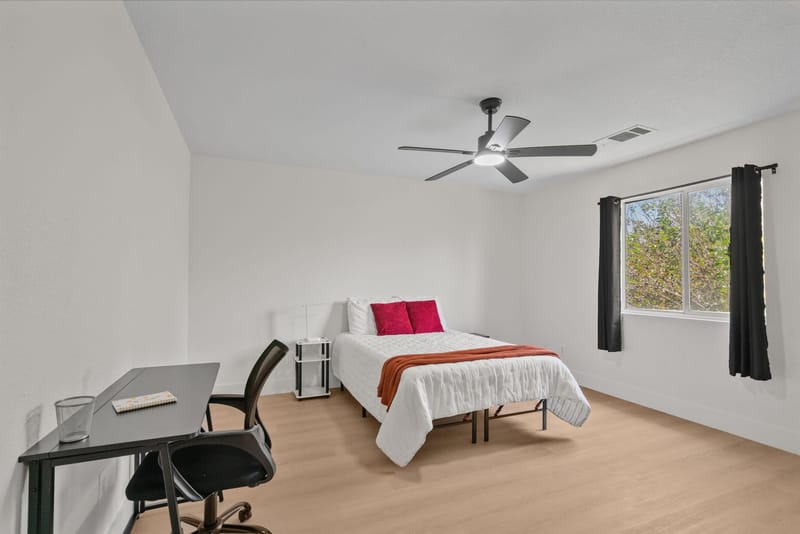 Updated Two-Story Co-Living near IH-35, Plum Creek & Austin Tech Corridors (id. 37980)