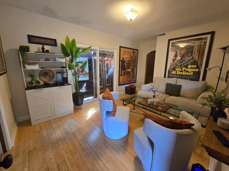 roommates in Burbank Entire Place 1Bed.1Bath - cirtru.com
