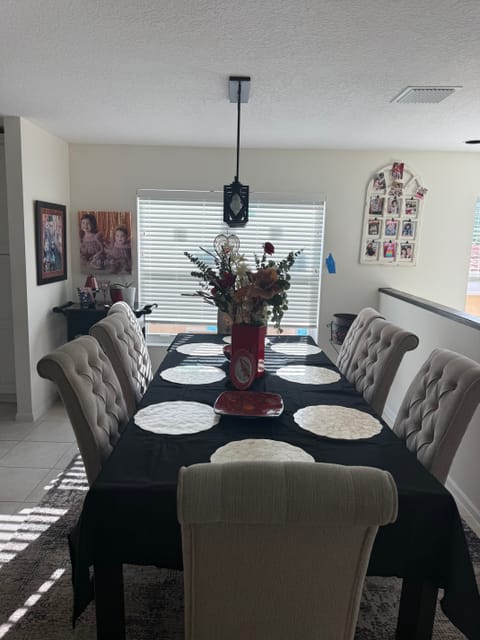 Private Room in 3Bed.2Bath