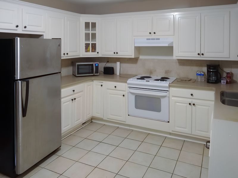 roommates in Undisclosed, Hapeville, GA 30354 Newly Updated Home Convenient to Airport and Downtown (id. 5130) - cirtru.com