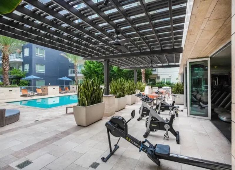 Private Room in 2Bed.2Bath