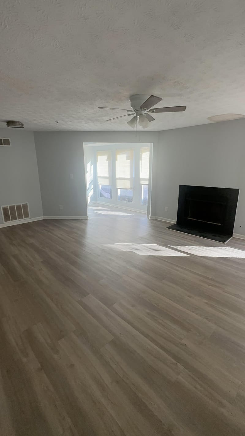 roommates in Undisclosed, Stone Mountain, GA 30083 Newly Listed Renovated Apartment Prime Stone Mountain Location.Top Rated Host & All Utilities Included!  Fast High Speed Wi-Fi & All Utilities Included! 
 Secure & Stylish Furnished Private Rooms Move in Ready! (id. 12428) - cirtru.com
