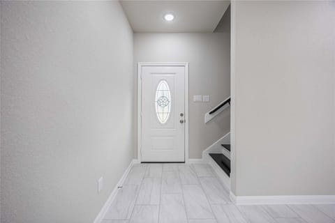 Sunrise Haven B: newly built rooms in Settegast, free parking, fenced backyard (id. 41653)