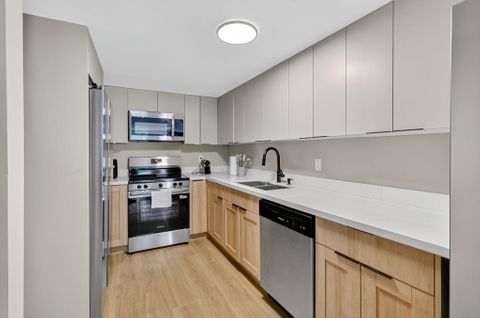 Brand New Airbnb‑Quality Modern CoLiving Home in Model City  Professional Vibe • All Utils Incld • Move‑in Ready • Miami's Top Rated Host (id. 11669)