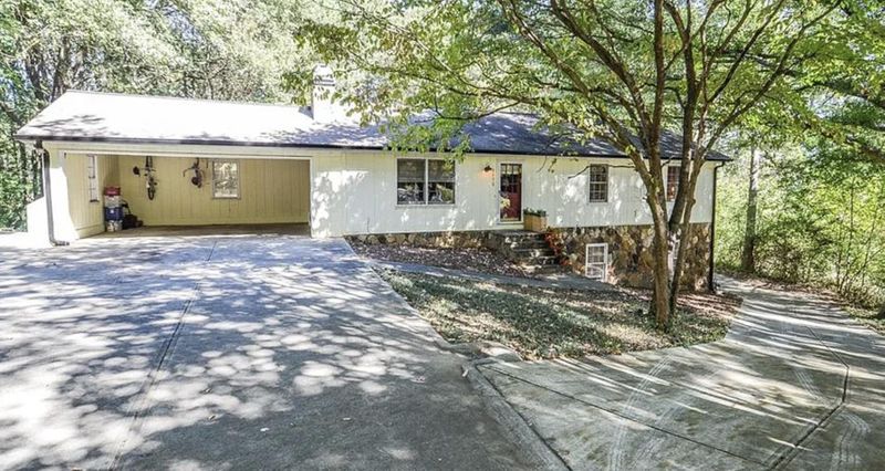 roommates in Undisclosed, Lilburn, GA 30047 Cozy & comfortable Lilburn House with Backyard (id. 12648) - cirtru.com