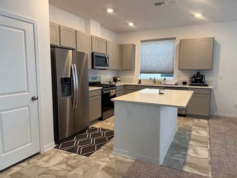 roommates in Las Vegas Shared Room in 3Bed.3Bath - cirtru.com