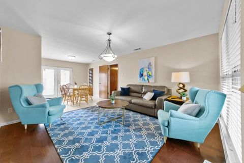 Live in Dallas, Affordable Private Rooms Near Transit & Groceries — Move In Fast | 8% Off Promotion (id. 14145)