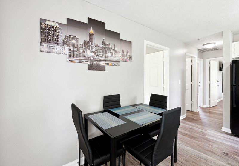 roommates in Undisclosed, Douglasville, GA 30134 Spacious & Stylish Home | Quiet Cul-de-Sac Living  No Move-In Fee |  3 Spacious Bedrooms with TVs  Free Wi-Fi |  Monthly Cleanings Included  Grocery Store Just 1 Mile Away |  Minutes to Downtown Douglasville (id. 33053) - cirtru.com