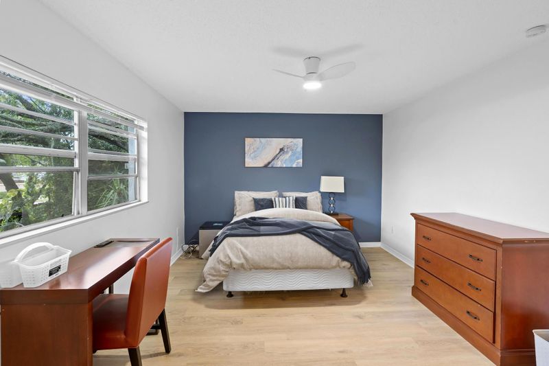 roommates in Undisclosed, Orlando, FL 32810 Renovated Gem in Lockhart!  Minutes from I-4, Downtown Orlando & Shops  Stylish, Spacious & Move-In Ready! (id. 9076) - cirtru.com