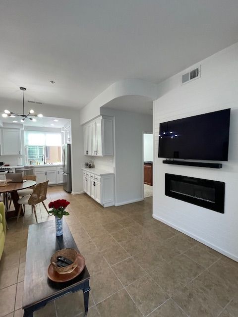 Private Room in 3Bed.3Bath