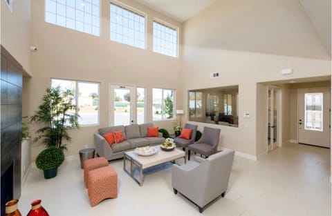 Entire Place 5Bed.3Bath