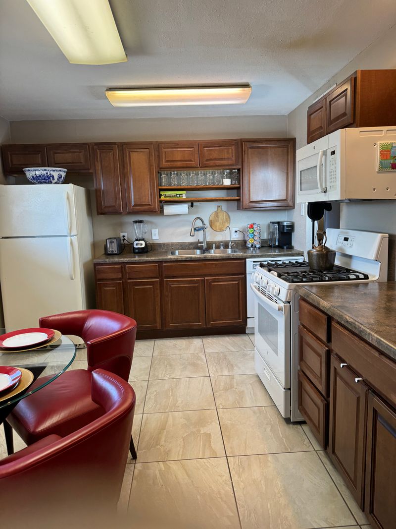 roommates in Albuquerque Private Room in 2Bed.1Bath - cirtru.com