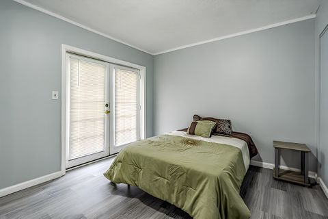 Experience Elevated Living in this Expansive Marietta Home (id. 2102)