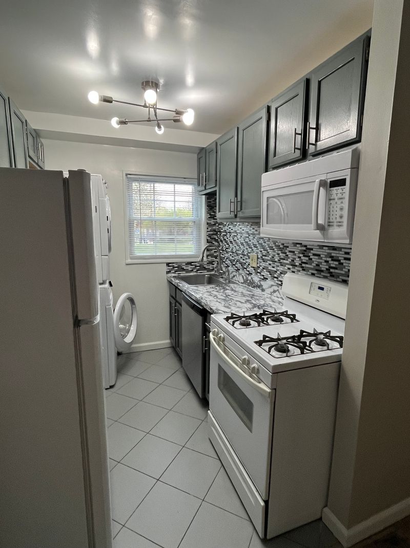 roommates in Alexandria Entire Place 1Bed.1Bath - cirtru.com