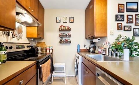 roommates in Jersey City Private Room in 2Bed.1Bath - cirtru.com