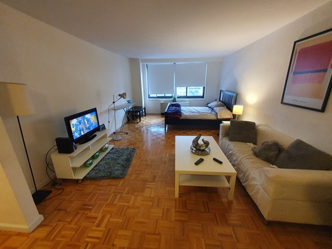 roommates in New York Private Room in 1Bed.1Bath - cirtru.com