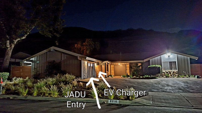 roommates in Malibu Entire Place 1Bed.1Bath - cirtru.com