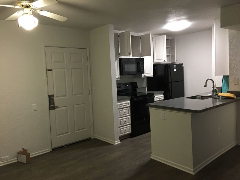 Private Room in 2Bed.2Bath