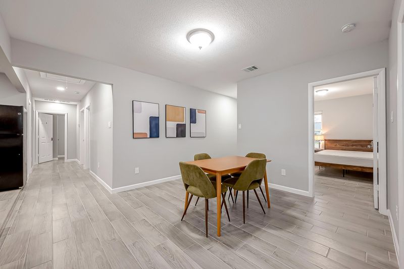 The Retro Retreat - Houston’s Mid Century Modern Oasis (id. 8982)