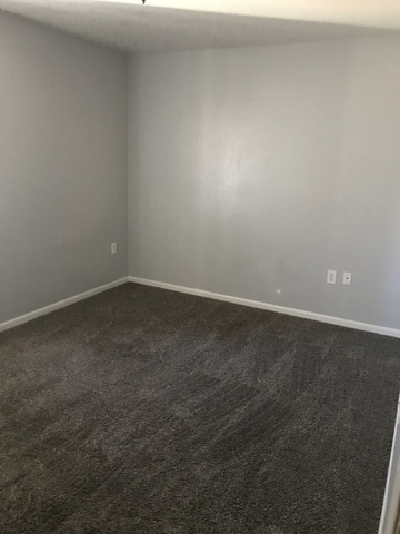 roommates in Moreno Valley Private Room in 2Bed.1Bath - cirtru.com