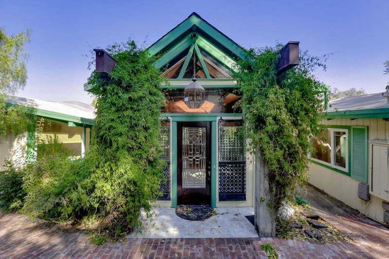 roommates in Redwood City Private Room in 4Bed.3Bath - cirtru.com