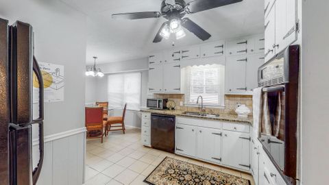 roommates in Undisclosed, Snellville, GA 30078 Downtown Snellville Luxury (id. 703) - cirtru.com
