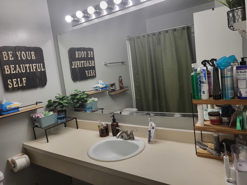 roommates in Windsor Private Room in 2Bed.2Bath - cirtru.com