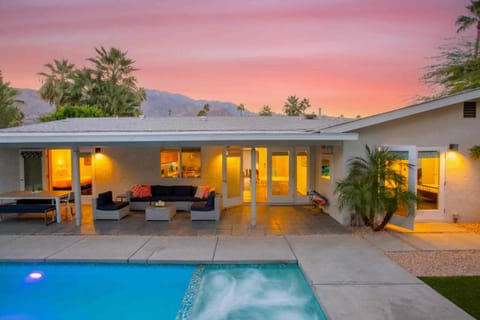 Entire Place 4Bed.3Bath