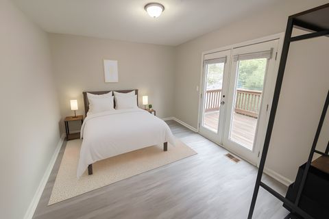 NEW LISTING : Live in Lithonia in this beautiful PadSplit (id. 20396)