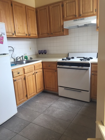 Private Room in 3Bed.1Bath