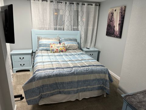 Shared Room in 3Bed.2Bath