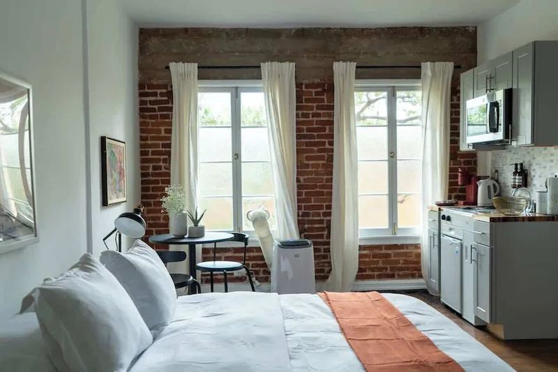 roommates in Los Angeles Room1Bed.1Bath - cirtru.com