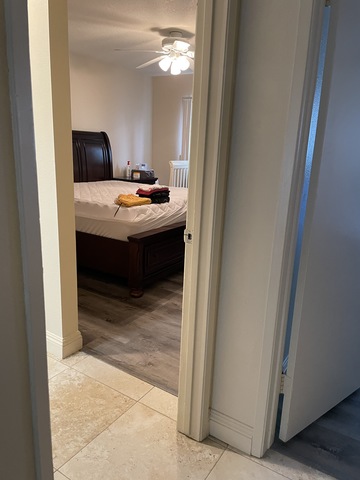 roommates in Costa Mesa Private Room in 2Bed.2Bath - cirtru.com