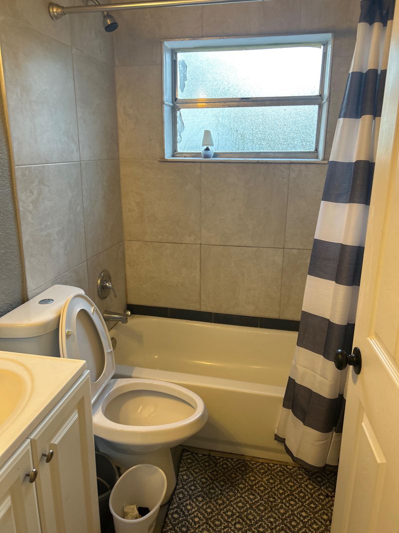 roommates in Undisclosed, Winter Haven, FL 33881 Live in Winter Haven, a 4 minute walk to transit stop 601 Ave T NE and 15 (id. 17014) - cirtru.com