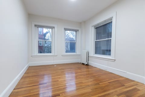 roommates in Cambridge Entire Place 1Bed.1Bath - cirtru.com