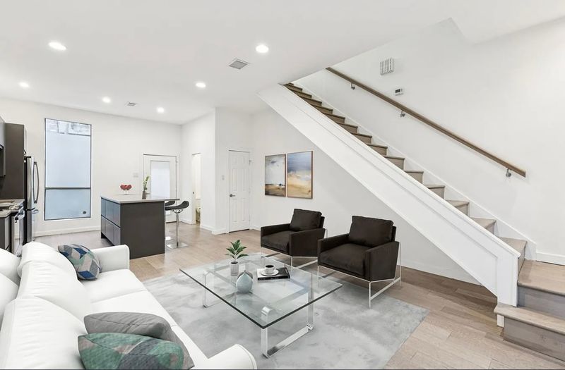 roommates in Dallas Private Room in 2Bed.2.5Bath - cirtru.com