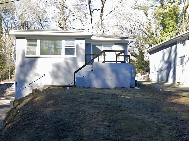 Newly Renovated Private Rooms | Utilities Included | Near Transit (id. 8032)