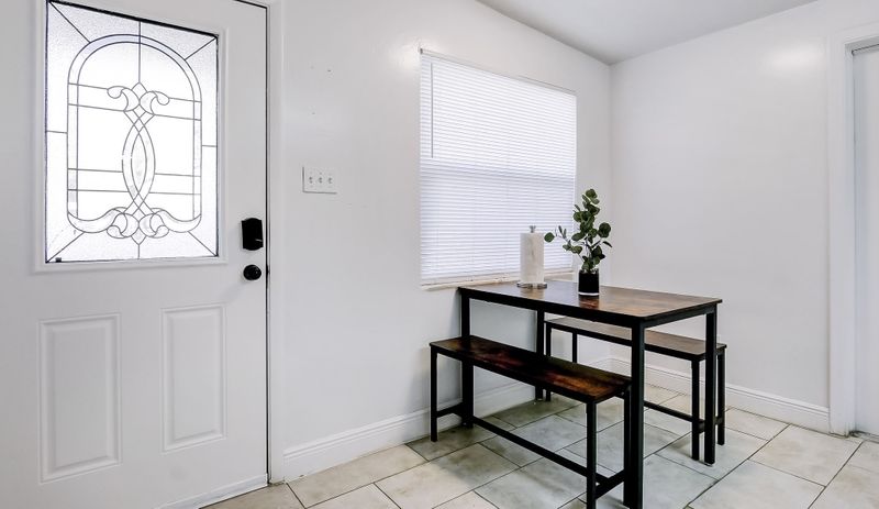 Homey & cozy Safety Harbor House with Dining area (id. 3009)