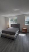 Live in Rosedale Heights (id. 33418)