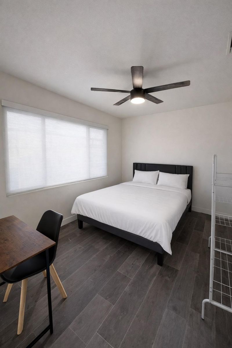 roommates in Undisclosed, Las Vegas, NV 89102 Charleston Home (id. 30350) - cirtru.com
