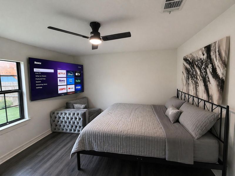roommates in Undisclosed, Houston, TX 77093 Feel Good Where You Live | Renovated 2BR with Style & Comfort | Westfield Estates (id. 33282) - cirtru.com