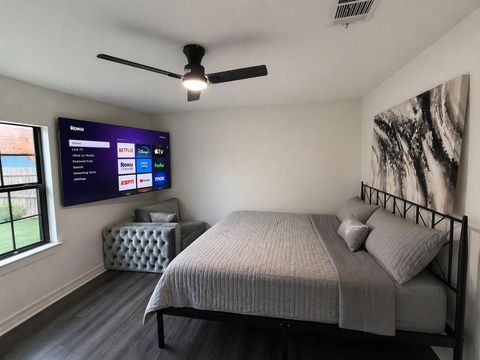 Feel Good Where You Live | Renovated 2BR with Style & Comfort | Westfield Estates (id. 33282)