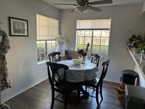 roommates in San Diego Private Room in 2Bed.2Bath - cirtru.com