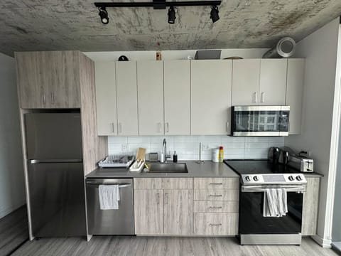 roommates in Chicago Private Room in 4Bed.3Bath - cirtru.com