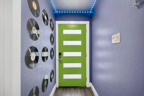 roommates in Undisclosed, Houston, TX 77004 HTX Hip-Hop Haven (id. 38877) - cirtru.com