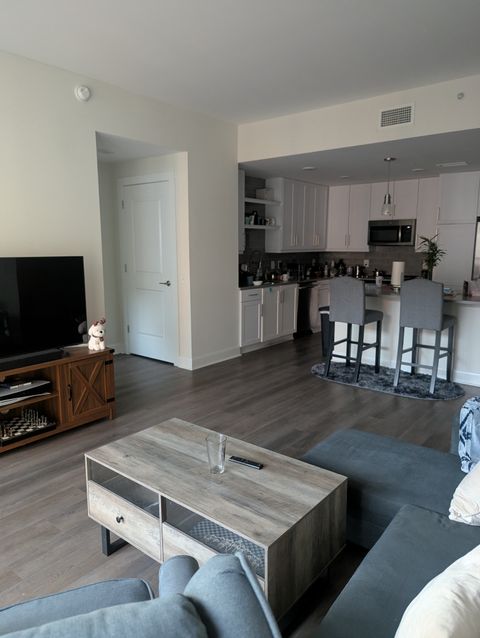 Private Room in 2Bed.2Bath