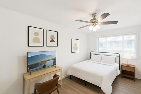 Prime Sanford Location Steps from Downtown Shops and Dining (id. 22802)